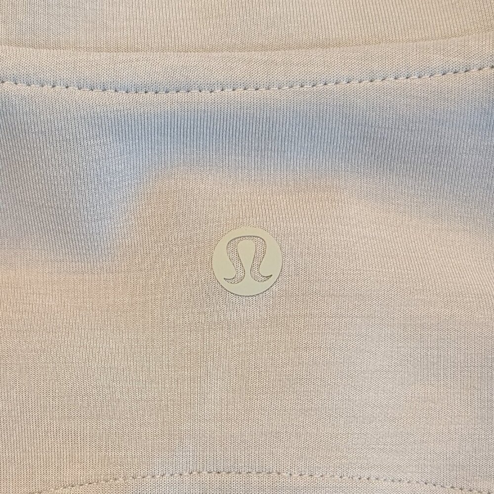 Lululemon Size 2 Crop Sweatshirt